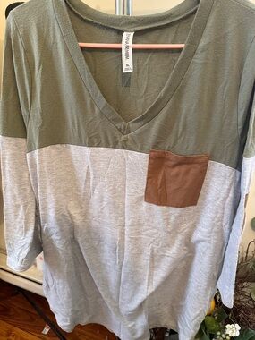 Bozzolo Olive, Gray & Brown Colorblock V-Neck Tunic